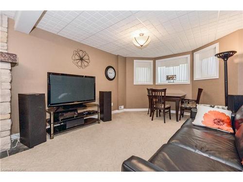 260 Forfar Street E, Fergus, ON - Indoor