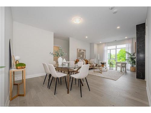 301-71 Wyndham Street S, Guelph, ON - Indoor Photo Showing Dining Room