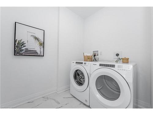 301-71 Wyndham Street S, Guelph, ON - Indoor Photo Showing Laundry Room