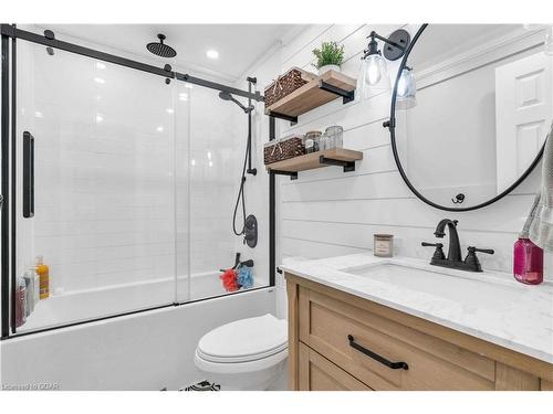 4 Munro Circle, Georgetown, ON - Indoor Photo Showing Bathroom
