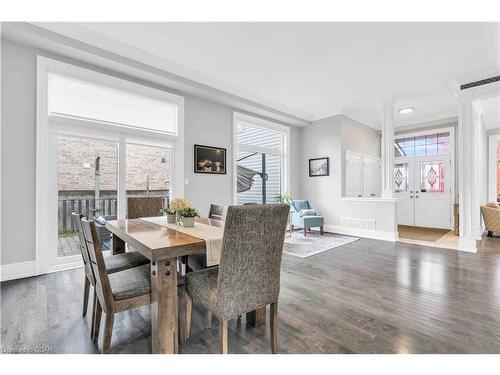 4 Munro Circle, Georgetown, ON - Indoor Photo Showing Dining Room