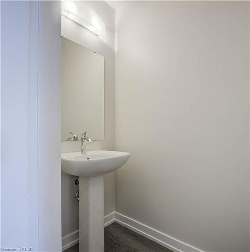 7-350 River Road, Cambridge, ON - Indoor Photo Showing Bathroom