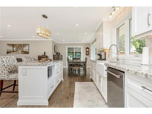 5497 Sixth Line, Erin, ON - Indoor Photo Showing Kitchen With Upgraded Kitchen