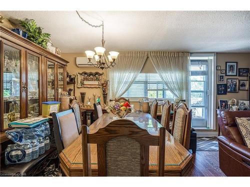 309-700 Dynes Road, Burlington, ON - Indoor Photo Showing Dining Room