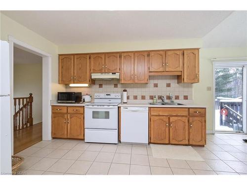 919 Guelph Road, Fergus, ON - Indoor Photo Showing Kitchen With Double Sink