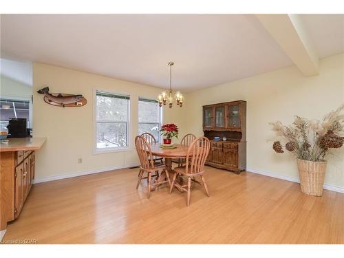 919 Guelph Road, Fergus, ON - Indoor Photo Showing Dining Room