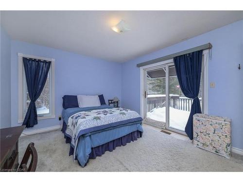 919 Guelph Road, Fergus, ON - Indoor Photo Showing Kitchen With Double Sink