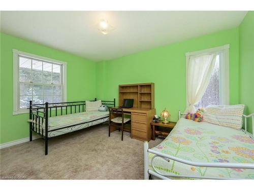 919 Guelph Road, Fergus, ON - Indoor Photo Showing Bedroom