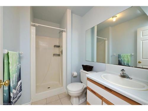 919 Guelph Road, Fergus, ON - Indoor Photo Showing Bathroom