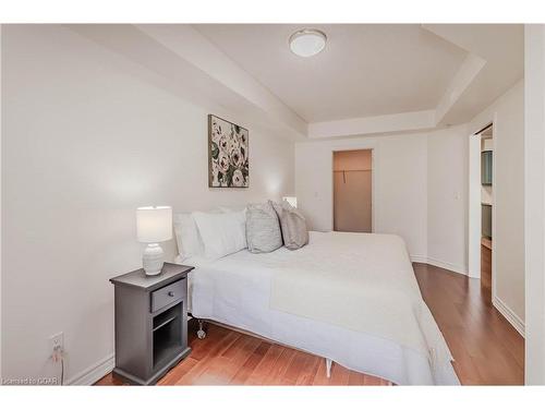 204-245 Scotland Street, Fergus, ON - Indoor Photo Showing Bedroom