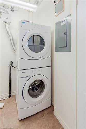 204-245 Scotland Street, Fergus, ON - Indoor Photo Showing Laundry Room