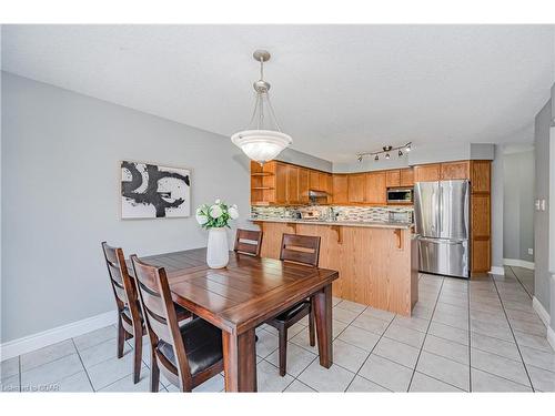 61 Marsh Crescent, Guelph, ON - Indoor Photo Showing Dining Room