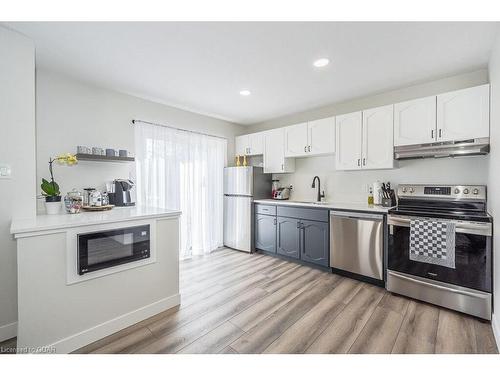 310 Garafraxa Street E, Fergus, ON - Indoor Photo Showing Kitchen