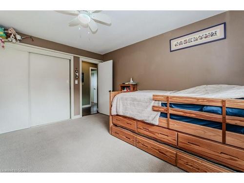 4407 Victoria Road S, Guelph, ON - Indoor Photo Showing Bedroom