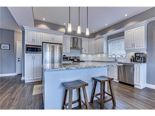 587 Hawthorne Place, Woodstock, ON - Indoor Photo Showing Kitchen With Double Sink With Upgraded Kitchen