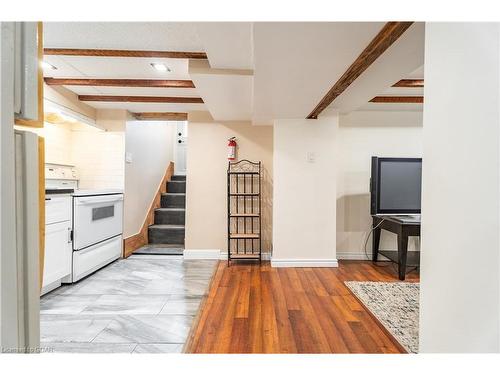 16 Walter Street, Guelph, ON - Indoor Photo Showing Kitchen