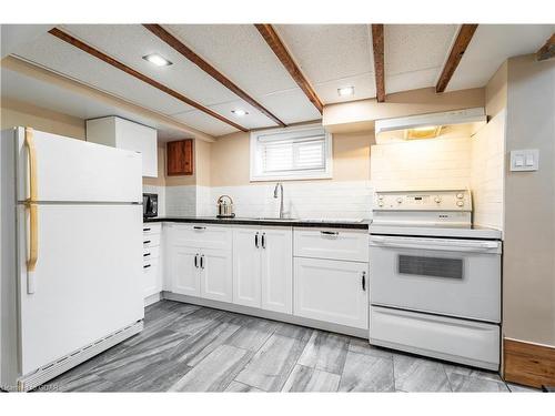 16 Walter Street, Guelph, ON - Indoor Photo Showing Kitchen