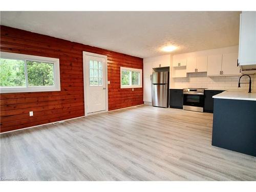 48 Harpur Drive, Tobermory, ON - Indoor Photo Showing Kitchen