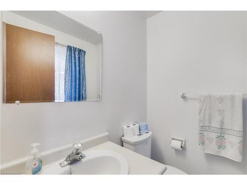 21 Pamela Place, Guelph, ON - Indoor Photo Showing Bathroom