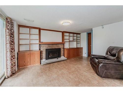 173-295 Water Street, Guelph, ON - Indoor Photo Showing Living Room With Fireplace