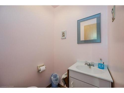 8 Upton Crescent, Guelph, ON - Indoor Photo Showing Bathroom