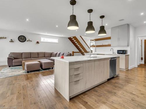 654 Freeport Street, London, ON - Indoor Photo Showing Kitchen