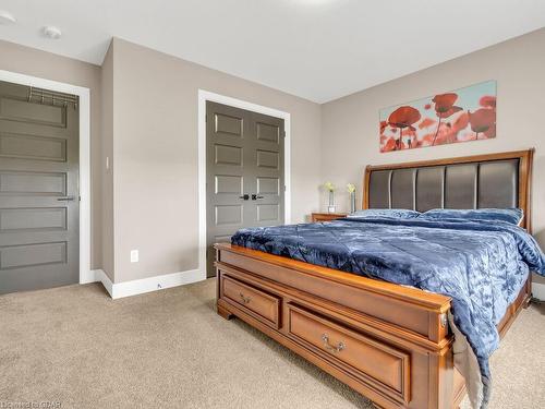 654 Freeport Street, London, ON - Indoor Photo Showing Bedroom