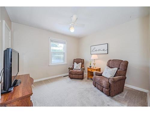 19 Kensington Street, Guelph, ON - Indoor