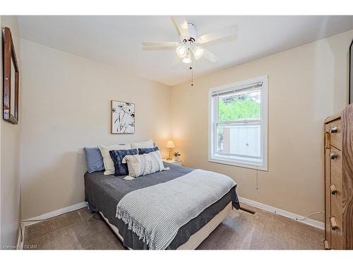 19 Kensington Street, Guelph, ON - Indoor Photo Showing Bedroom