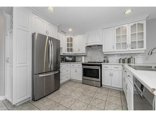 50 Clythe Creek Drive, Guelph, ON - Indoor Photo Showing Kitchen