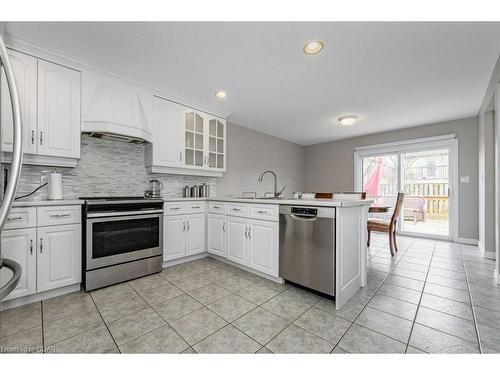 50 Clythe Creek Drive, Guelph, ON - Indoor Photo Showing Kitchen