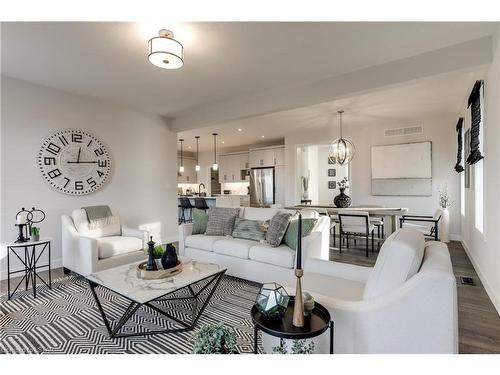 36 Rosina Lane, Thamesford, ON - Indoor Photo Showing Living Room