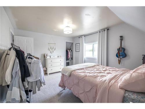 199 North Street E, Tillsonburg, ON - Indoor Photo Showing Bedroom