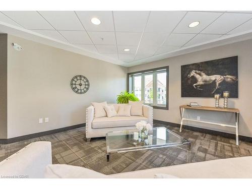 206-23 Stumpf Street, Elora, ON - Indoor Photo Showing Living Room