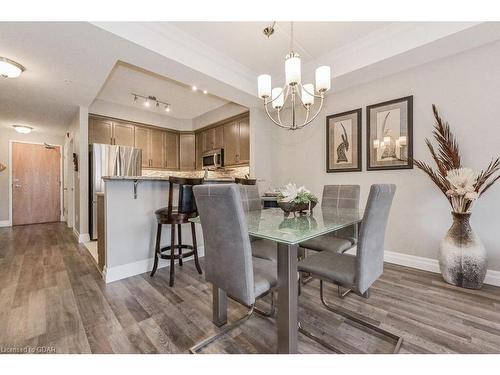 206-23 Stumpf Street, Elora, ON - Indoor Photo Showing Dining Room