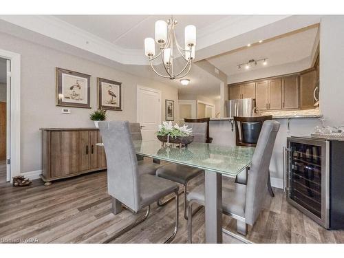 206-23 Stumpf Street, Elora, ON - Indoor Photo Showing Dining Room