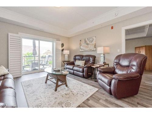 206-23 Stumpf Street, Elora, ON - Indoor Photo Showing Living Room