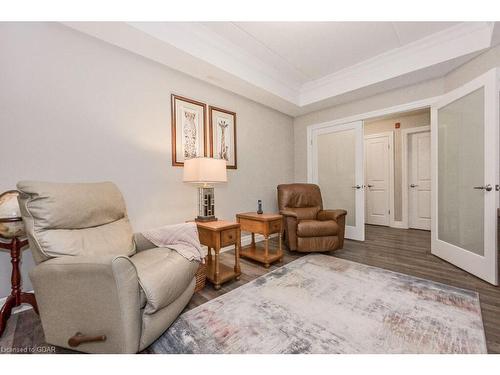 206-23 Stumpf Street, Elora, ON - Indoor Photo Showing Living Room