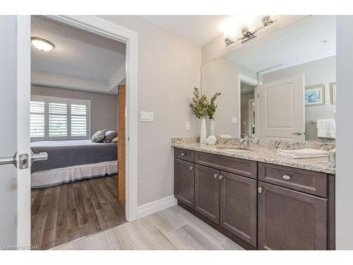 206-23 Stumpf Street, Elora, ON - Indoor Photo Showing Bathroom