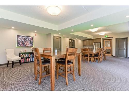 206-23 Stumpf Street, Elora, ON - Indoor Photo Showing Dining Room