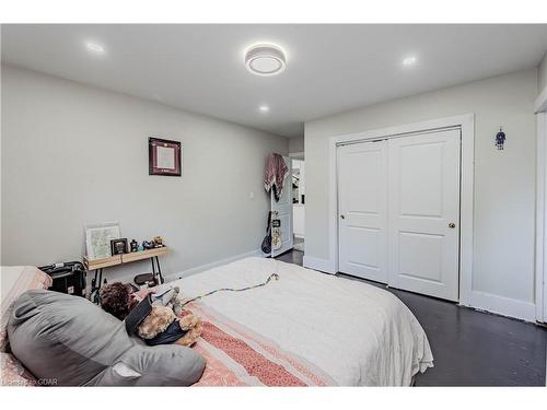 218 Edinburgh Road N, Guelph, ON - Indoor Photo Showing Bedroom