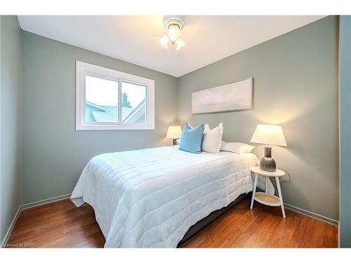255 Camille Crescent, Waterloo, ON - Indoor Photo Showing Bedroom