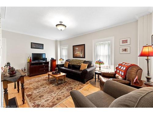 22021 East Garafraxa-Erin Townline, East Garafraxa, ON - Indoor Photo Showing Living Room