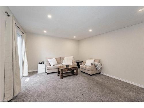 7-125 Janefield Avenue, Guelph, ON - Indoor Photo Showing Other Room