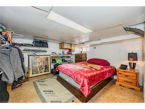 153 Victoria Road S, Guelph, ON - Indoor Photo Showing Bedroom