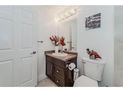 319-106 Bard Boulevard, Guelph, ON - Indoor Photo Showing Bathroom