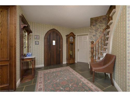 307466 Hockley Road, Hockley, ON - Indoor Photo Showing Other Room