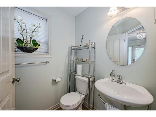 312 Colonial Drive, Guelph, ON - Indoor Photo Showing Bathroom