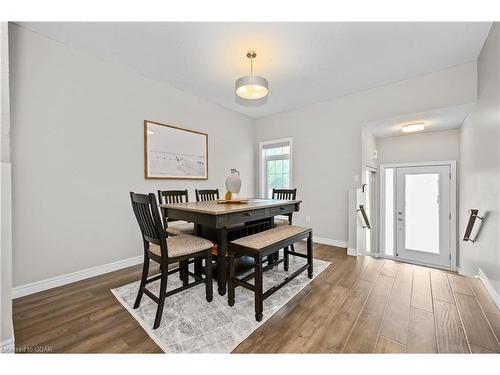 4032 Medland Drive, Burlington, ON - Indoor Photo Showing Dining Room