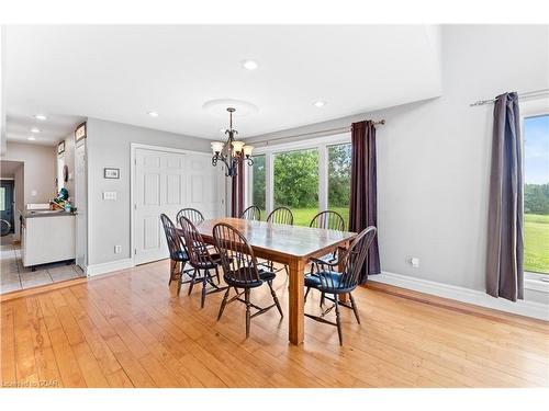 13489 Fourth Line, Milton, ON - Indoor Photo Showing Dining Room